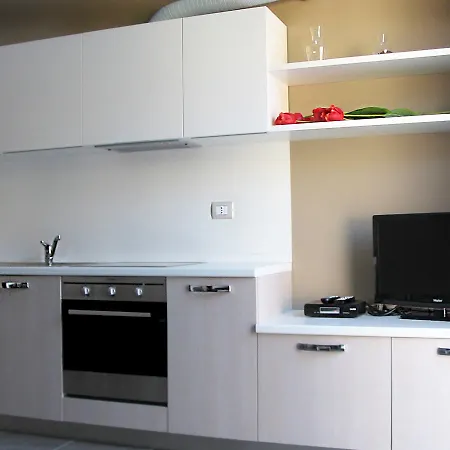 Aparthotel Borgo Del Cigno Spinone Al Lago